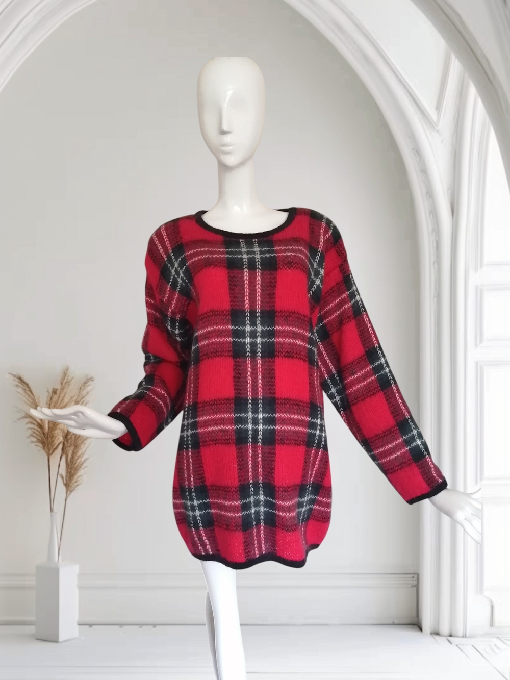 Paul Harris Dezign Women's Red Plaid Crewneck Sweater - Relaxed Knit Pullover L